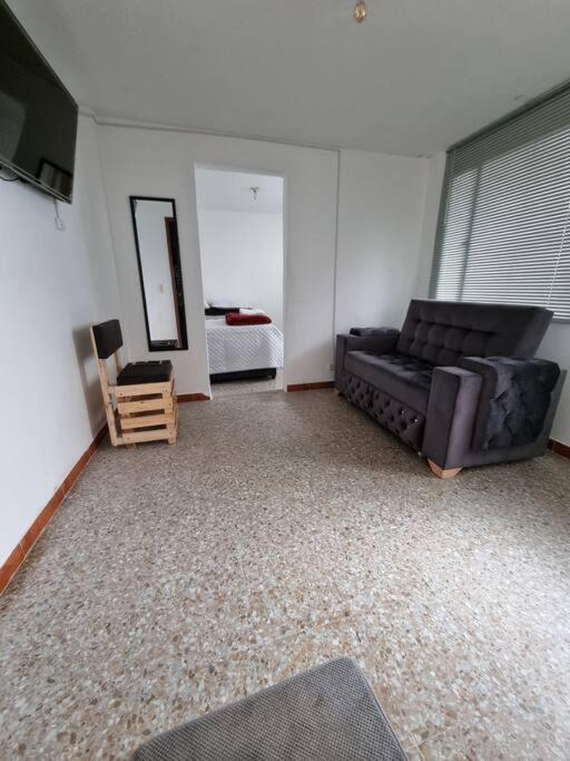 Aparta Estudio Bonito, Independiente Bien Ubicado Apartment